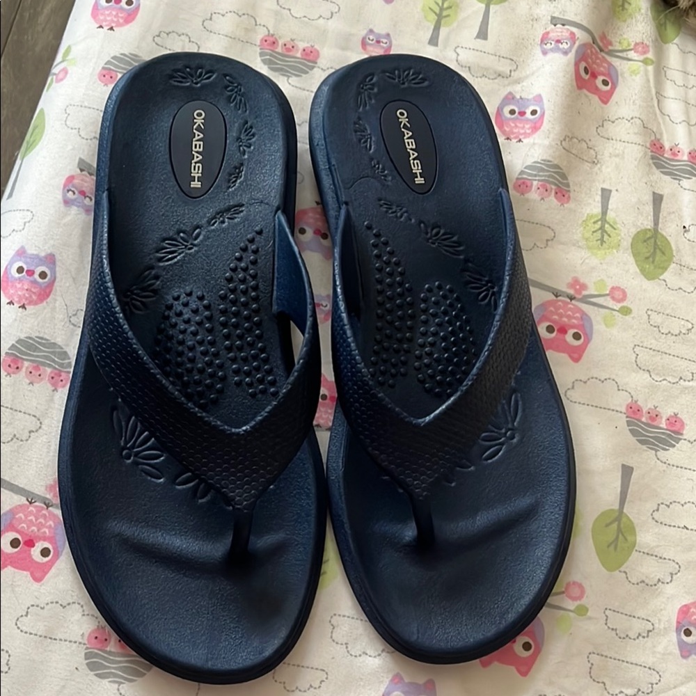 Okabashi Dark Blue Sandals size M (7)